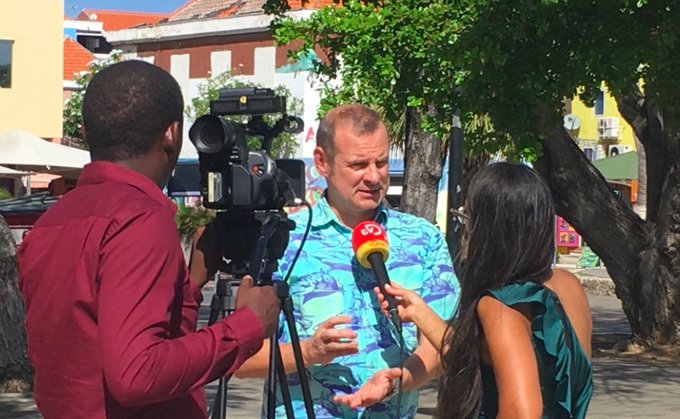 image of ian campbell media interview Curacao