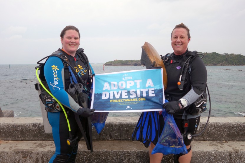 Divers with Debris